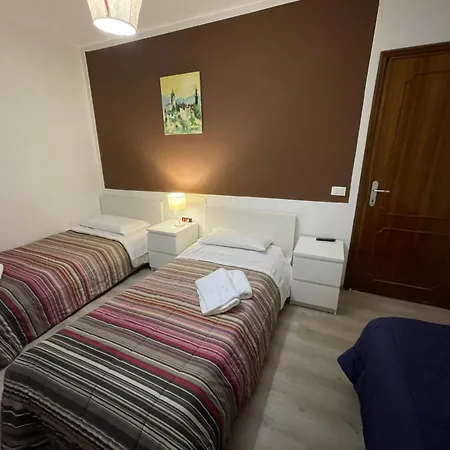 Harry's Canal View * Venedik