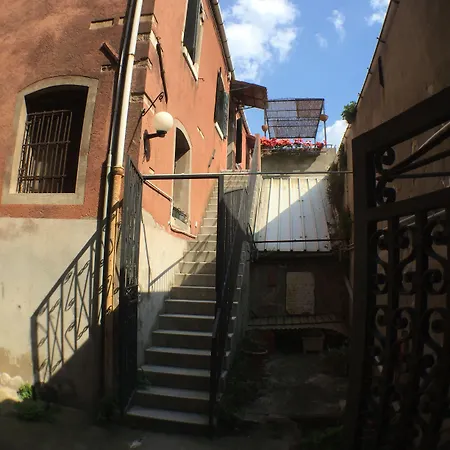 Harry's Canal View Daire