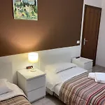 Апартаменты Harry's Canal View Венеция