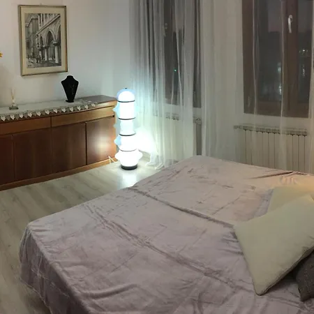 شقة Harry's Canal View البندقية